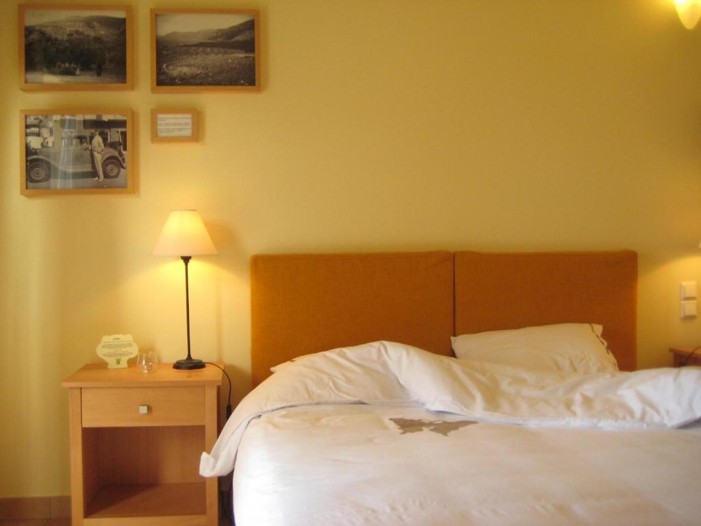 Eleonas Hotel โรเวียส ภายนอก รูปภาพ